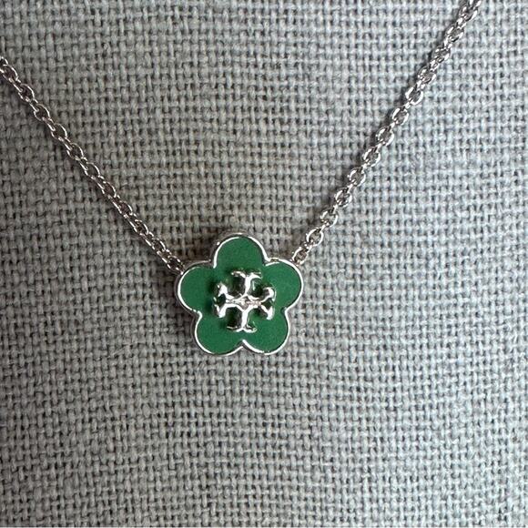 Tory Burch - Kira Green and Silver Enamel Flower Pendant Slide Necklace - Picture 6 of 8